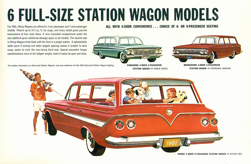 1961 Chevrolet station wagons 3