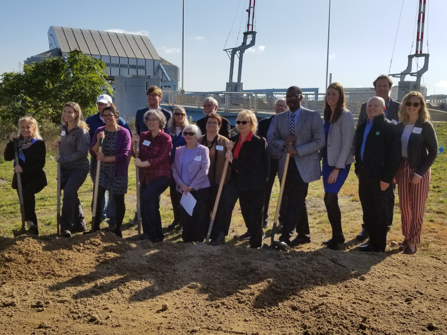 FROG group shovels in the ground