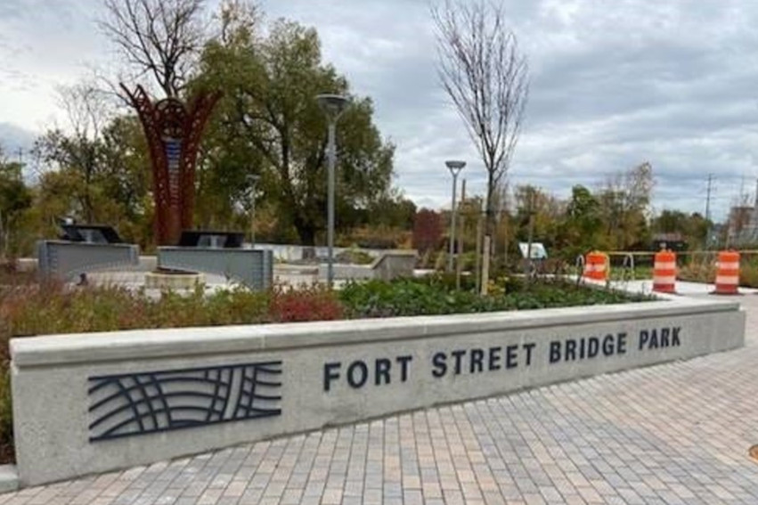 Fort Street Bridge Park entry wall