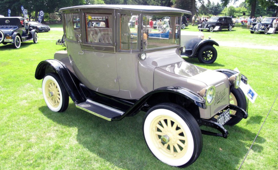 1923 Detroit Electric Kevin Wilson Car and Driver RESIZED