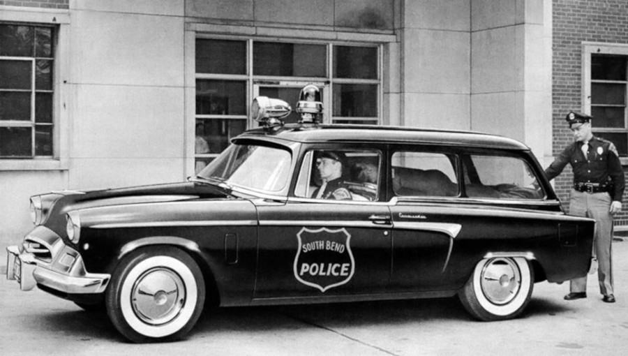 A 1956 Studebaker South Bend IN police wagon RESIZED 6