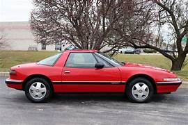 A Buick Reatta coupe 2