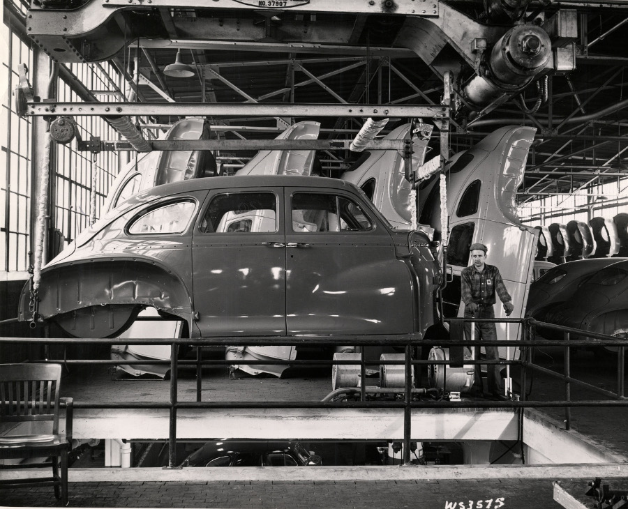 Early 1940s DeSoto bodies being manufactured NAHC RESIZED 4