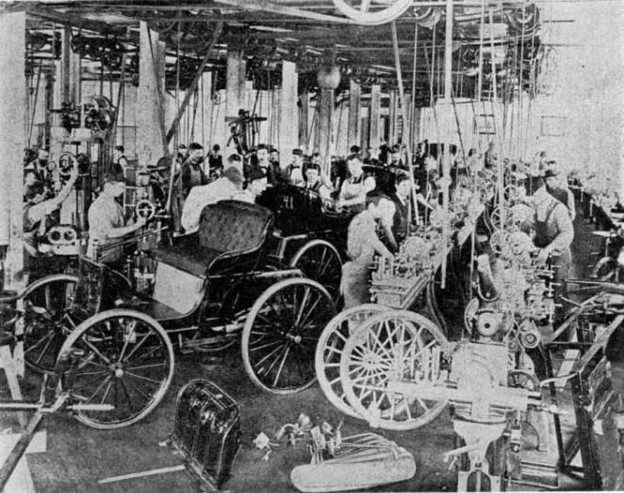 Workmen in the Duryea factory hand building 1896 motor wagons Smithsonian 3