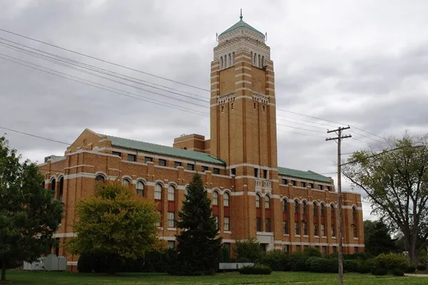 AMC Building on Plymouth Road in 2010 Architectural After Life 2