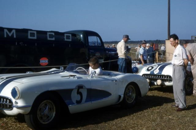 1956 Chevy Corvettes at Sebring 12 hour endurance Wayne Ferens Collection 3