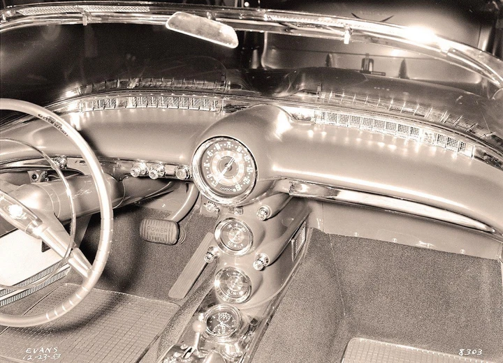 1954 Oldsmobile Cutlass show car interior GM Media Archives 7
