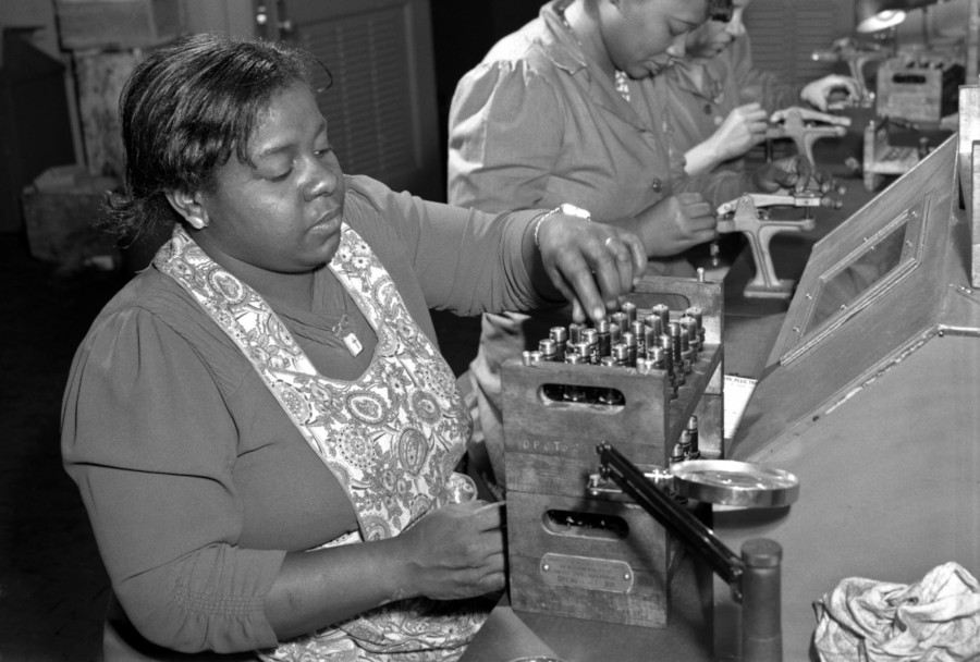 Black Women during World War II Getty Images RESIZED 6