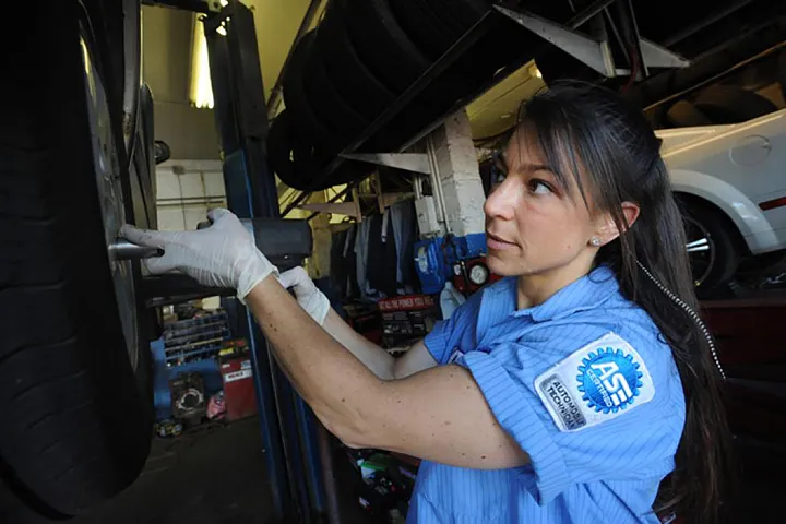 Audra Fordin auto mechanic instructor Salt of the Earth News 8