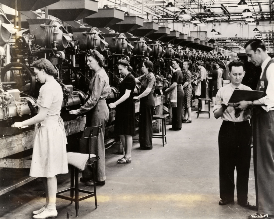 Women working the assembly line at the Chrysler Evansville Ordnance Plant Detroit Public Library Digital Collection RESIZED 5