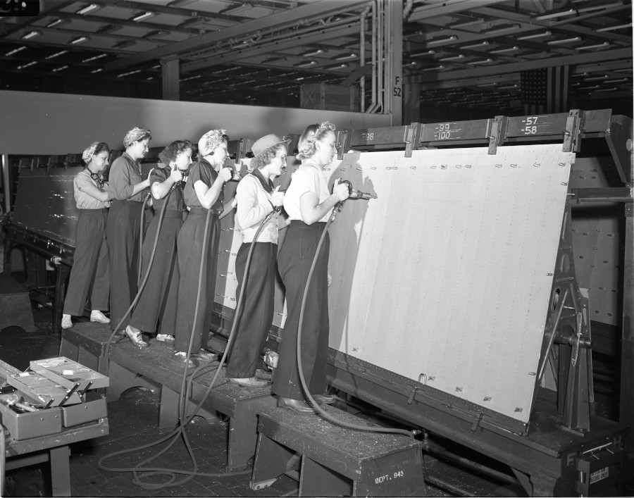 Rosie the Riveters at Willow Run Yankee Air Museum RESIZED 5