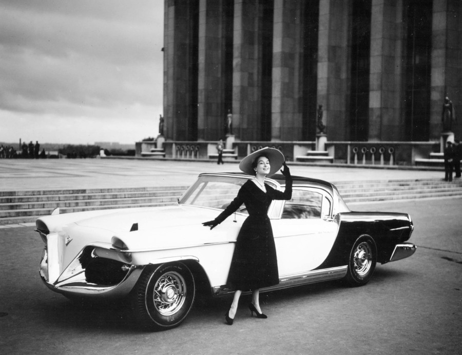 1954 Cadillac concept by Brooks Stevens Die Valkyrie RESIZED 4