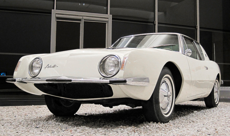 Studebaker Avanti in white advertising image Avanti.com RESIZED 5