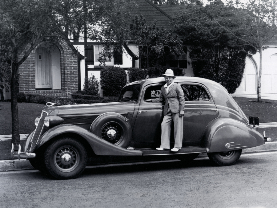 5Mickey Rooney with 1934 Studebaker 3 RESIZED