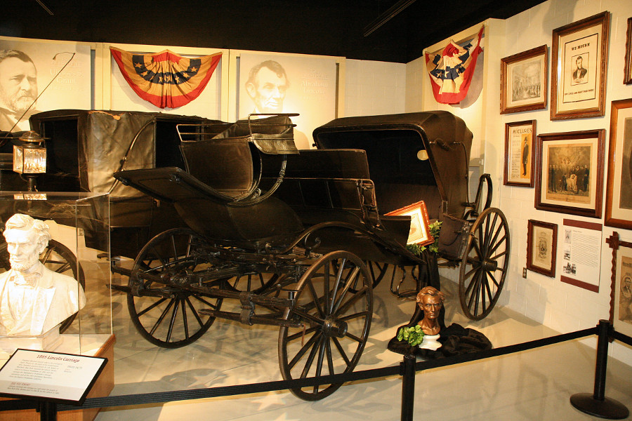 Picture of Abraham Lincoln at the museum