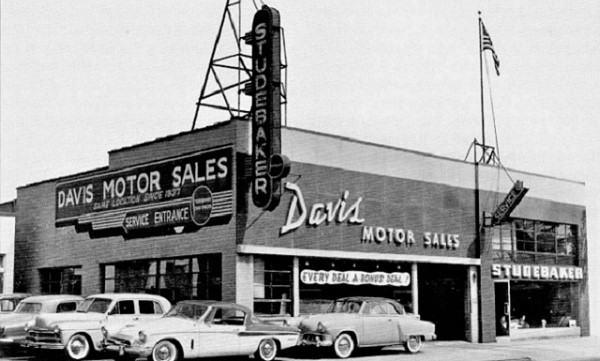 EdDavisMotorSales on Vernor Highway pic 2