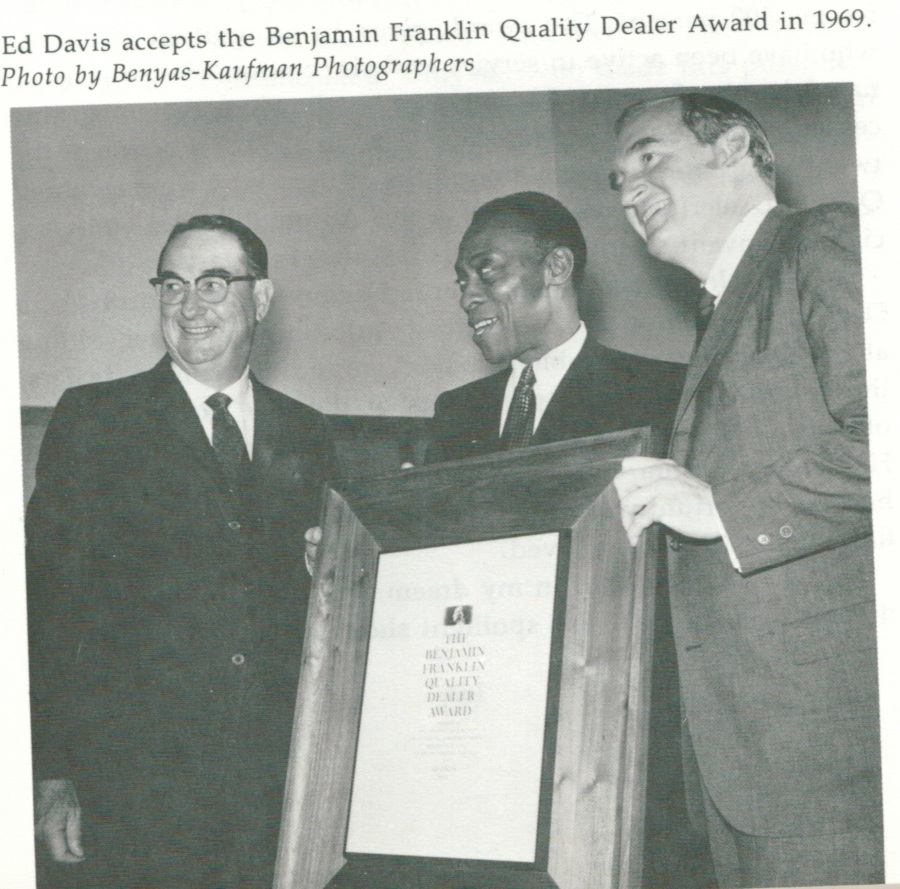 Ed Davis Accepts the Benjamin Franklin Quality Award in 1969 RESIZED 5