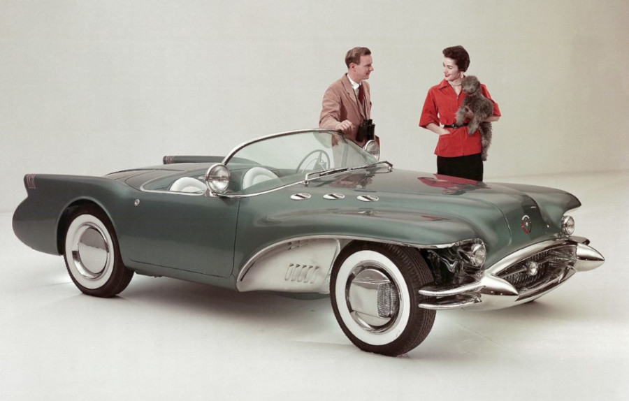 1954 Buick Wildcat II show car GM Archives RESIZED 3