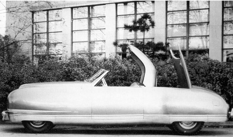 The 1941 Chrysler Thunderbolt concept Stellantis Chrysler Archives CROPPED 6