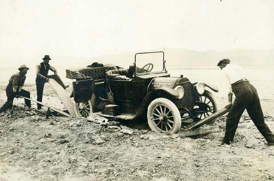 A vehicle stuck in the mud Geocaching