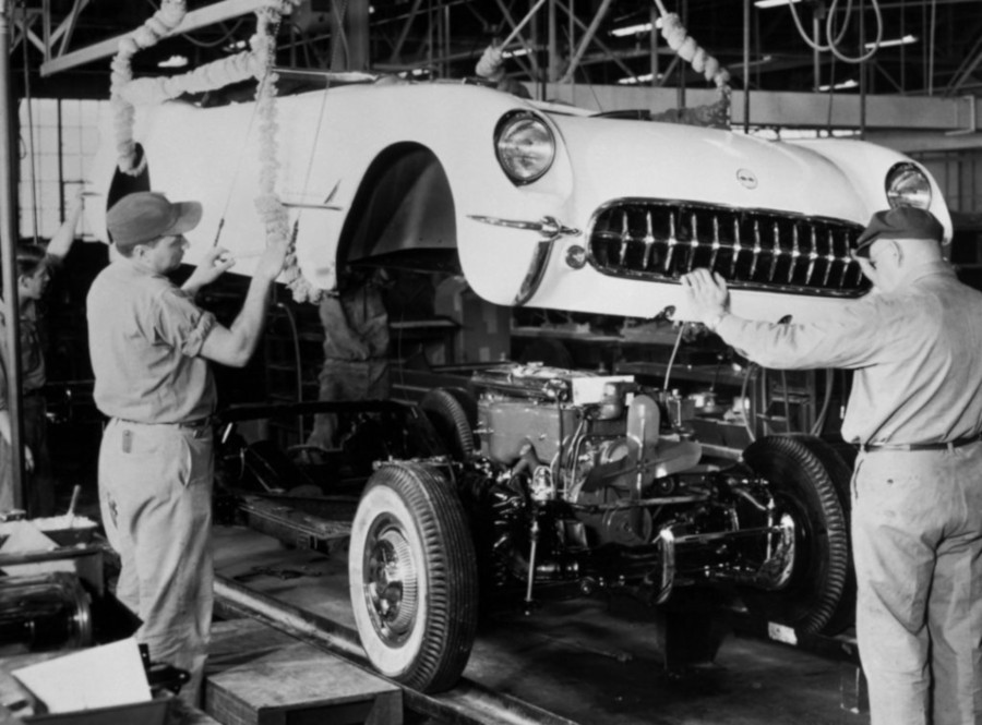 Workers attach a body to a chassis for a 1953 Corvette GM Media Archives RESIZED 6