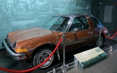 Automotive Showplace: 1975 AMC Pacer D/L