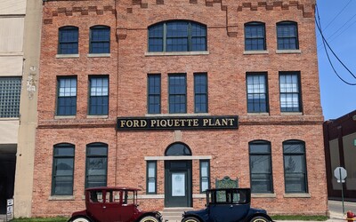 Piquette Cars and Coffee