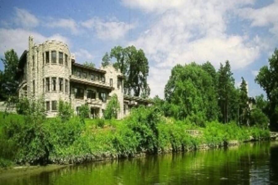 Family home of automotive giant Henry Ford and wife, Clara Bryant Ford, the Fair Lane Estate tells the story of autmotive royalty set against the tranquil, pastoral setting of the property located along the rushing waters of the Rouge River. The residence was the first site to receive National Historic Landmark status in 1966.