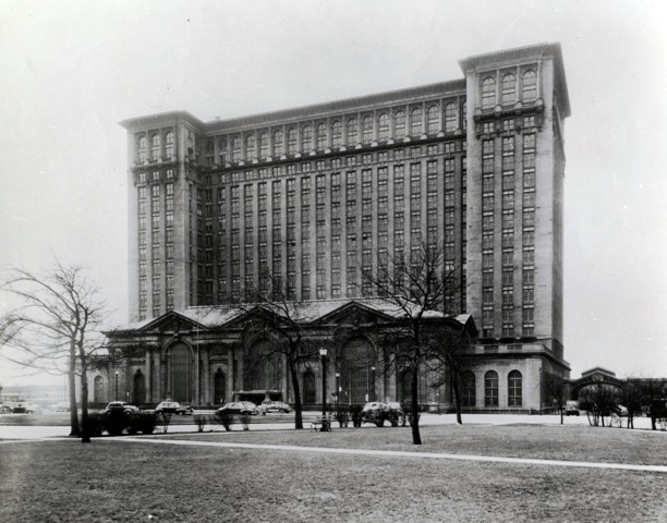 file 20141216185315 Michigan Central Station