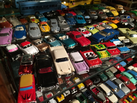 file 20160412214800 Auto miniature collecting